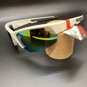 New 24/7 Life sunglasses Adults' Semi Rimless White Wrap-Around Sunglasses NWT